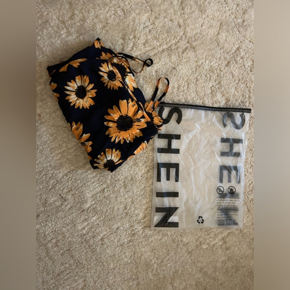 SHEIN sunflower jumper - Picture 4 of 4